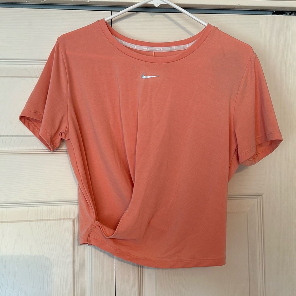 Nike Dri-FIT One Luxe